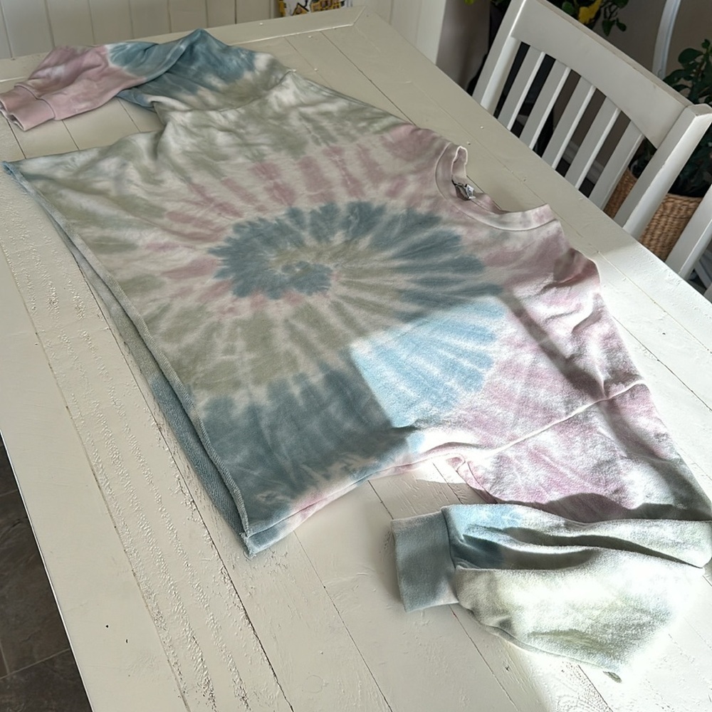 Dex med tie-dye, psychedelic sweatshirt crop top - Picture 5 of 9